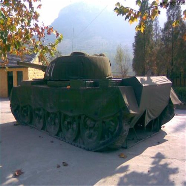 青秀大型充气坦克